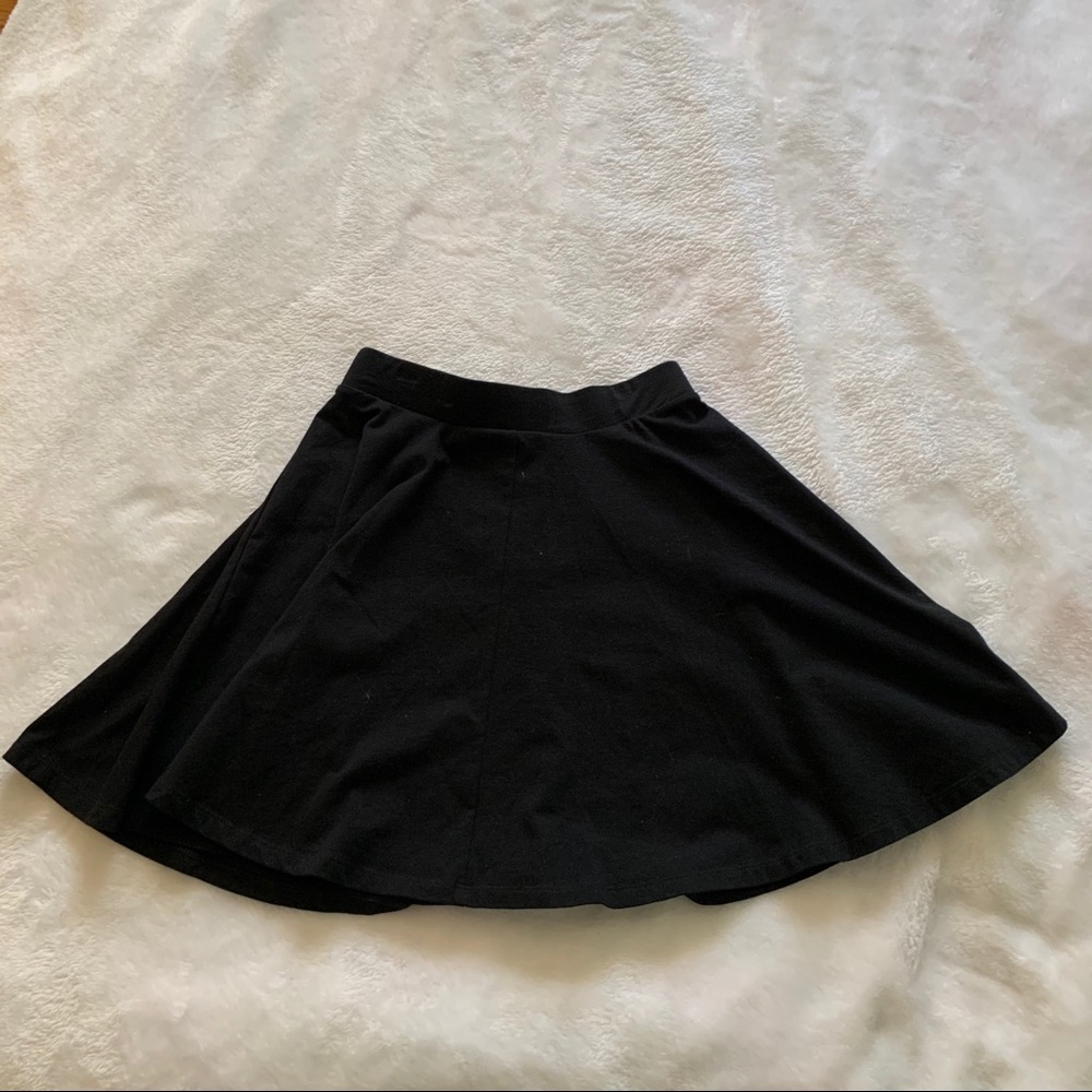 Black skater skirt